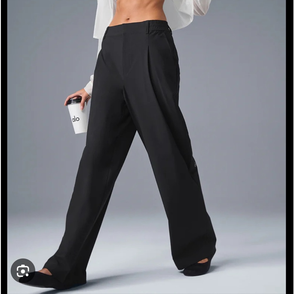 Alo yoga pursuit trouser